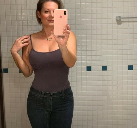 Joice Hasselmann profile image