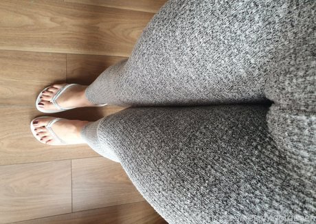 カッククイーンオンリーファンズ セクシーヌード 画像