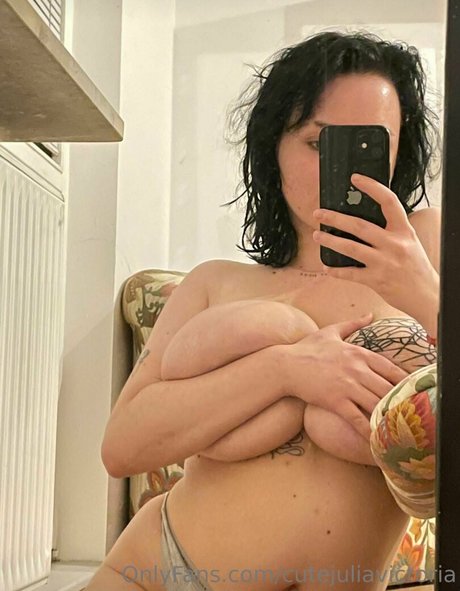 小さいチンポのシーメールオンリーファンズ ベスト 写真