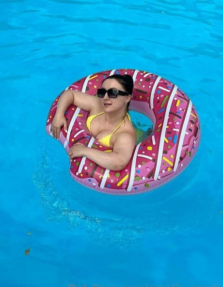 継娘オンリーファンズ ホットセックス 画像