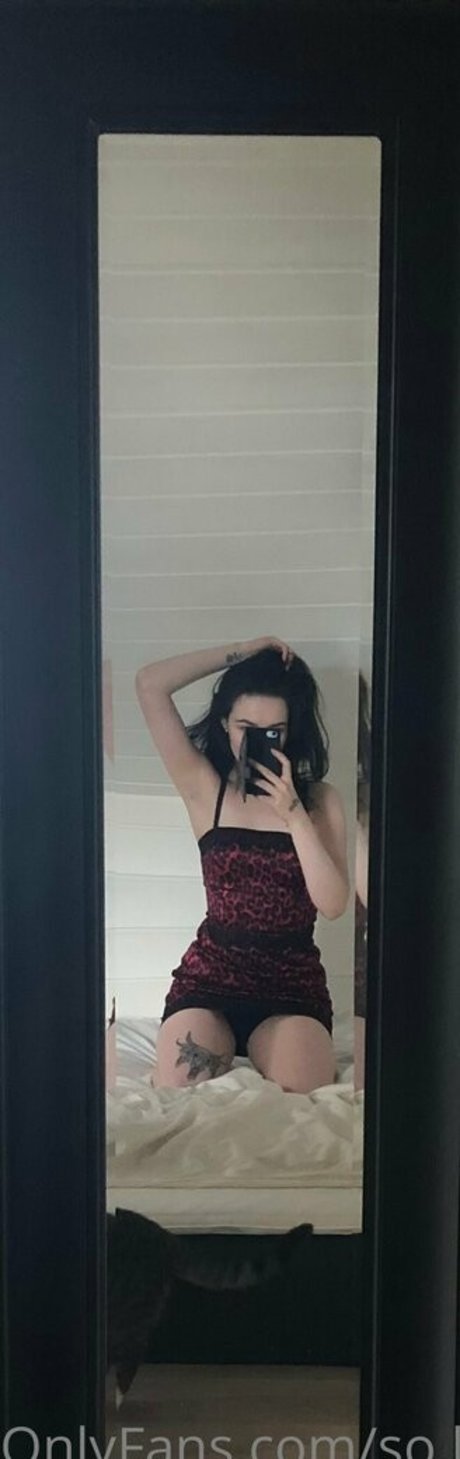 so lenaa 裸のモデル 写真