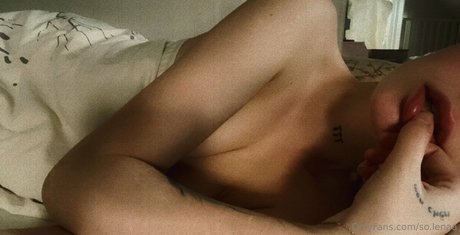 so lenaa エロティックなスター 写真