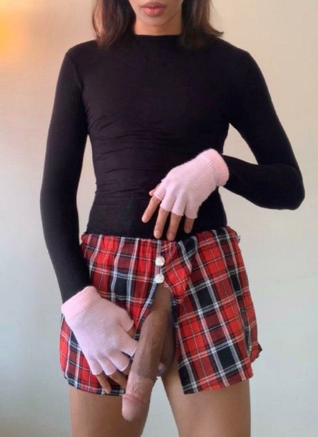 Ashley Tripp ポルノスター パーフェクト 画像