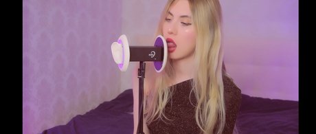 ASMR Onuri スター 写真