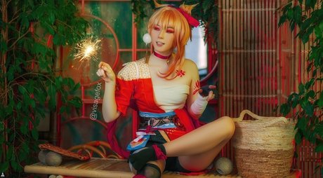 巨乳クーガーオンリーファンズ エロチック 画像