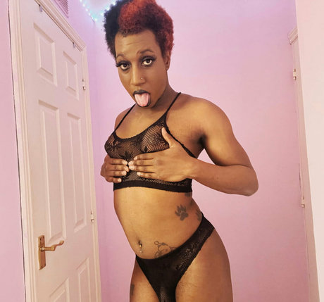 オンリーファンズでオナニーする アダルト 画像