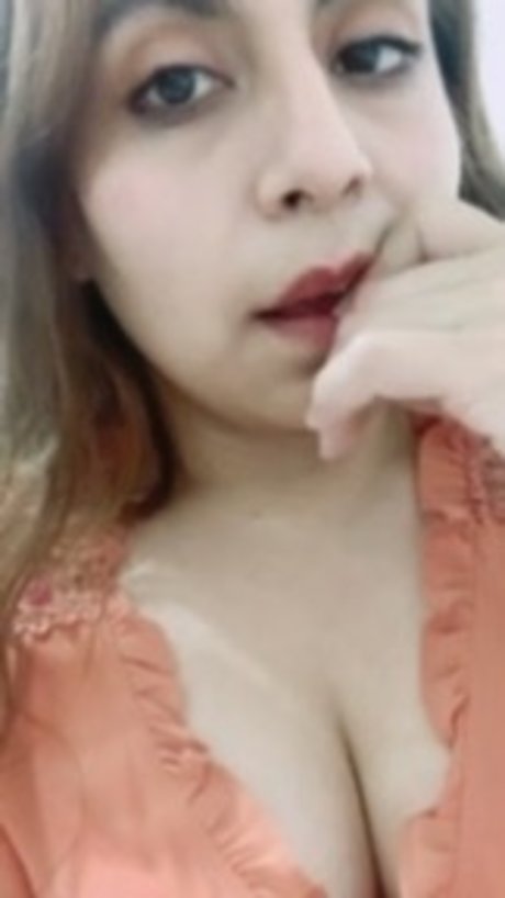 Nubia Salinas アートモデル 写真