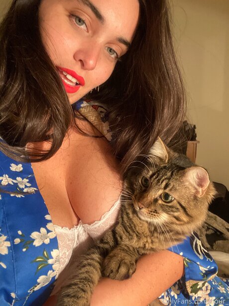 Norn Aiysha トップモデル 画像