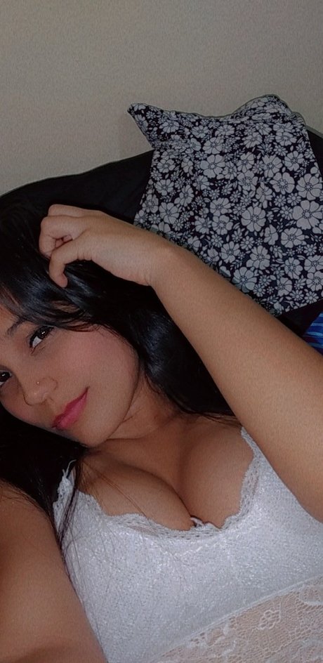 Alejandra cupitra 独占スター ギャラリー