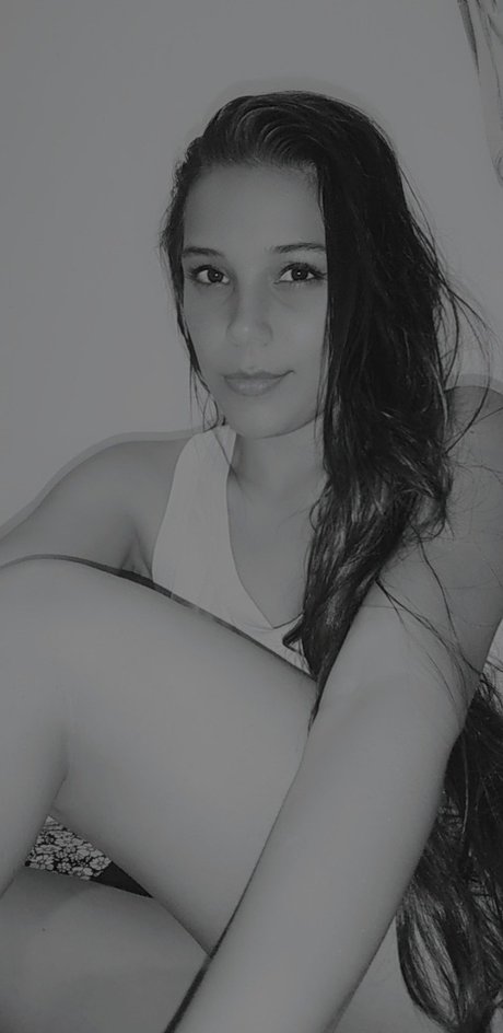 Alejandra cupitra ホットモデル 写真