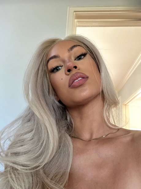 Zashia Santiago ホットなポルノスター 画像