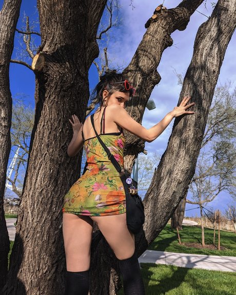 巨乳の熟女オンリーファンズ ポルノ 写真