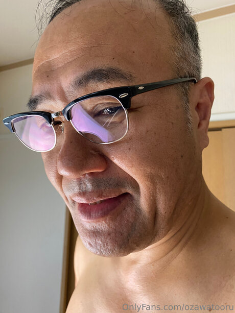 Tooru Ozawa 完璧なスター 写真