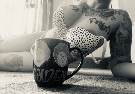 Oona Moon ポルノスター xxx 写真