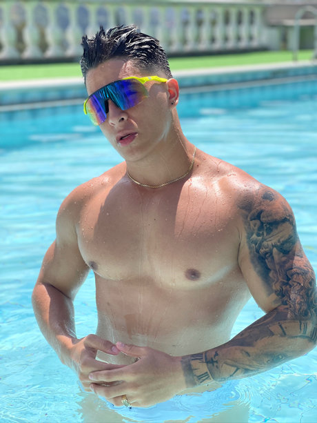 Alan Thompson セックスポルノスター 写真