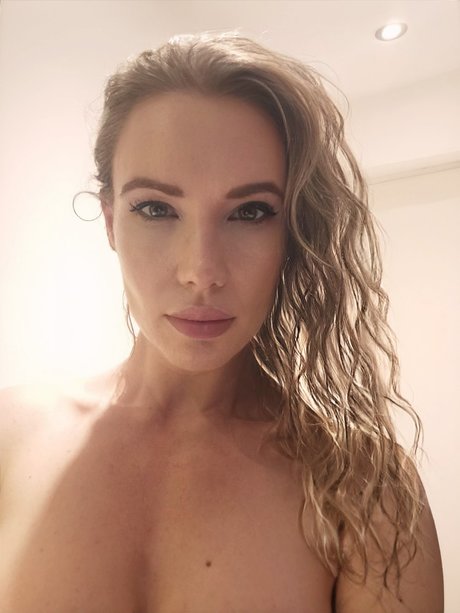 Penny Size Queen of Spades Hotwife QOS HD女優 写真
