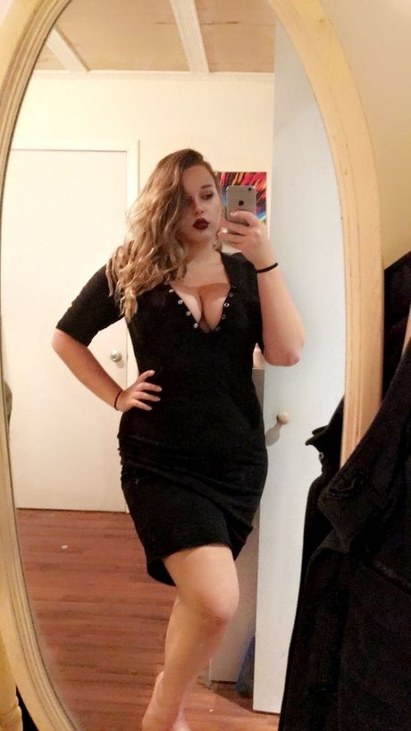 Dahlia Venin セックスモデル 写真