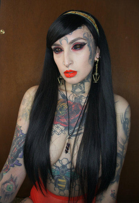 Binx ヌード女優 写真