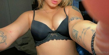 liv p ホットなスター 画像