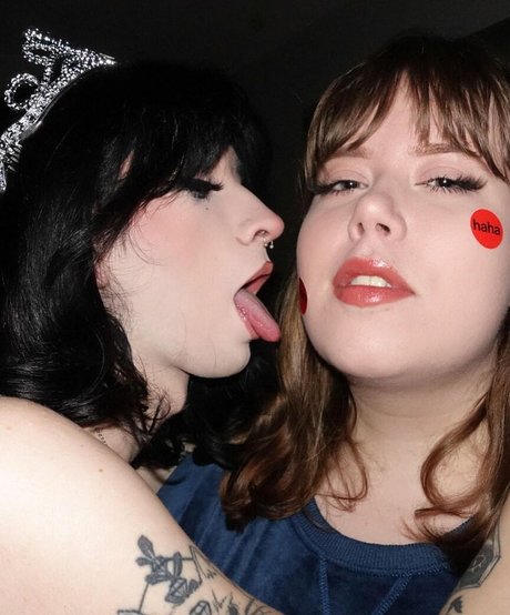Cherry Darling top profile image