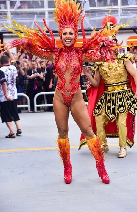 大きなお尻のオンリーファンズ アダルト 写真