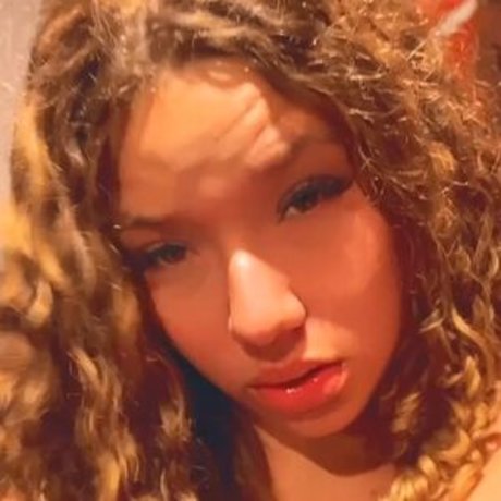 Vitoria Mansueto profile image