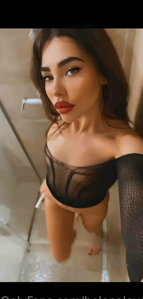 helenalovesyoux エロティックモデル 写真