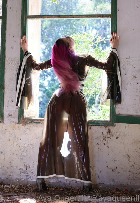 ayaqueenil ポルノスター 可愛い ギャラリー