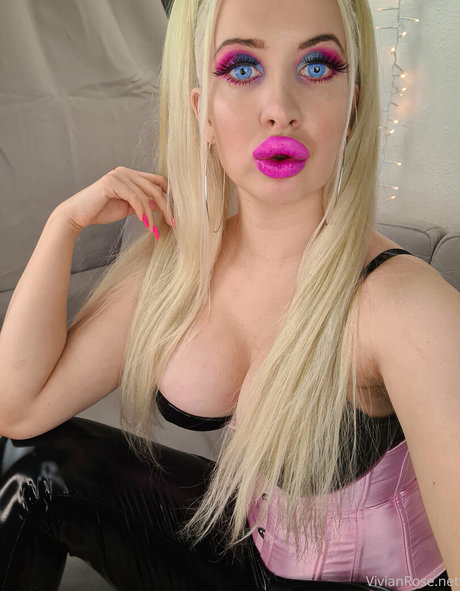 vivianrosefree 素敵なモデル ギャラリー