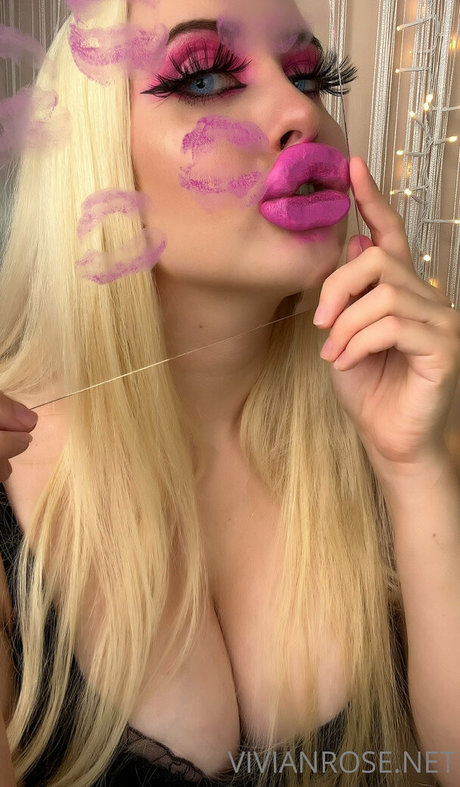 vivianrosefree ホット女優 写真