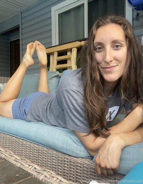 thebarefootcutie ホットなモデル 写真