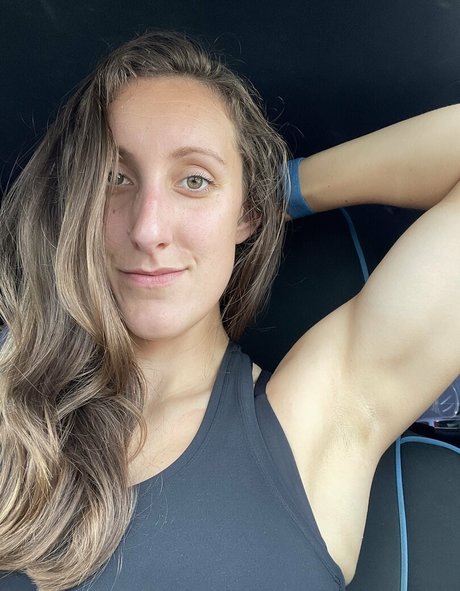 thebarefootcutie ヌードのポルノスター ギャラリー