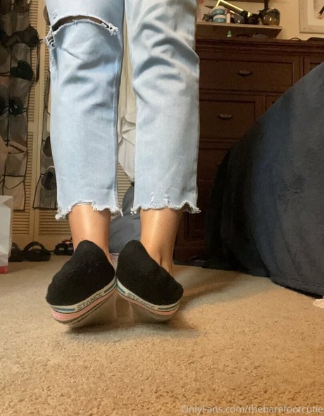 thebarefootcutie ポルノ女優 写真