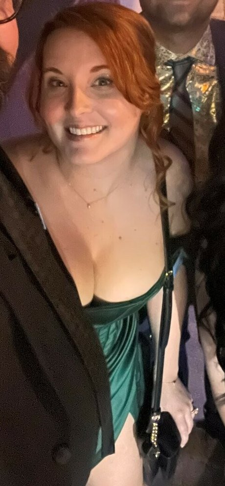 Aureylian ポルノスター トップ 写真