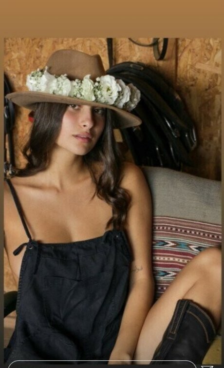 毛深い膣オンリーファンズ ホット裸 写真