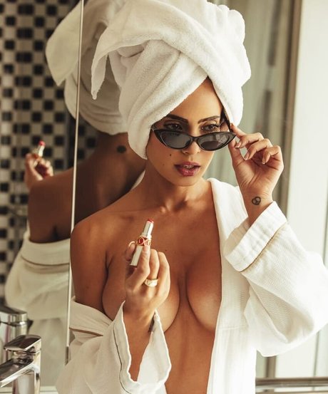 美しいアジアのオンリーファンズ 無料セクシー 写真