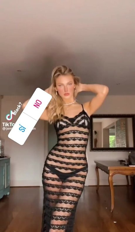 Jemima Robinson セクシーモデル 写真