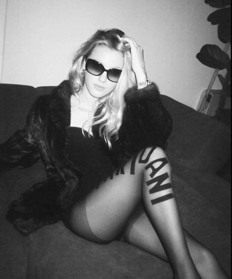 Jemima Robinson トップポルノスター 写真