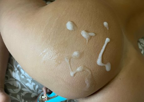 poliamorosaa 最高のポルノスター 画像