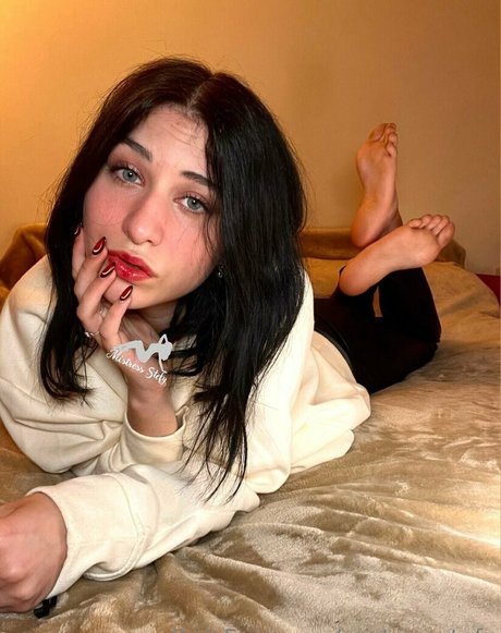 mistressstefy ポルノモデル 写真