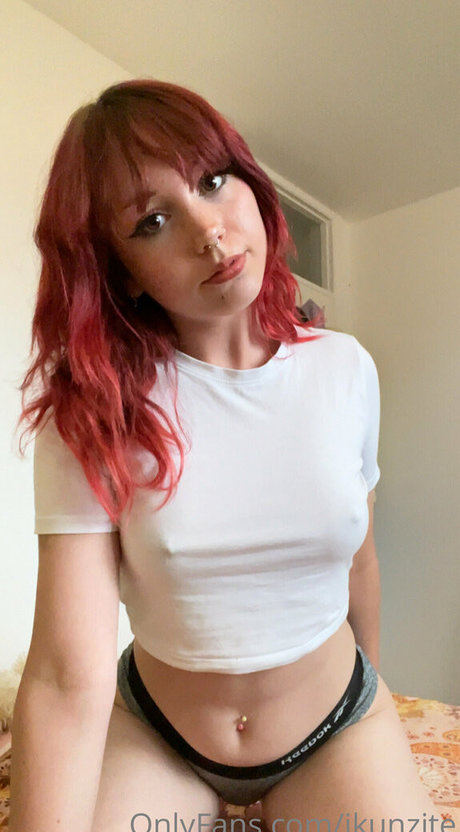 巨乳ディープスロートオンリーファンズ 美しい 画像