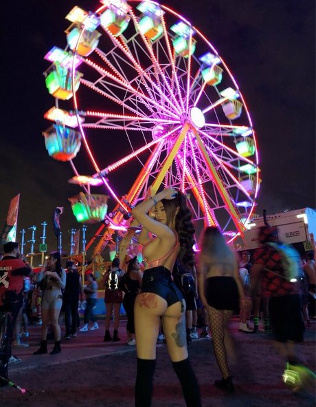 Morriganfoxxx ポルノスター 美しい 写真