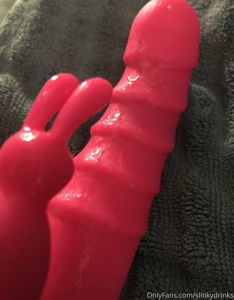 slinkydrinks ポルノスター ヌード 写真