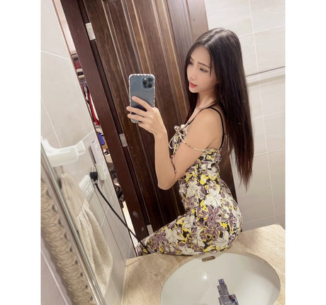 Anita Feifei ヌードモデル 写真