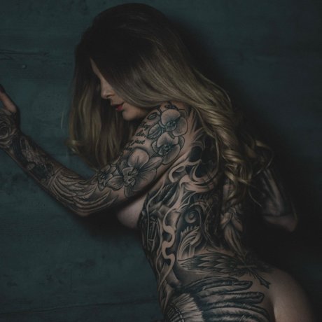 InkedLynn 最高のモデル 写真