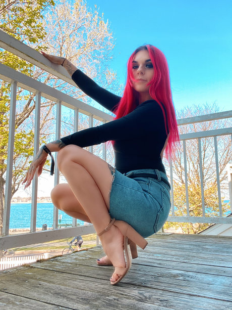 WAP DADDY ARI ポルノスター ヌード 写真