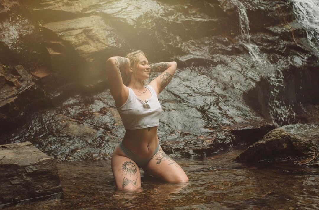 Faith Long トップスター ギャラリー