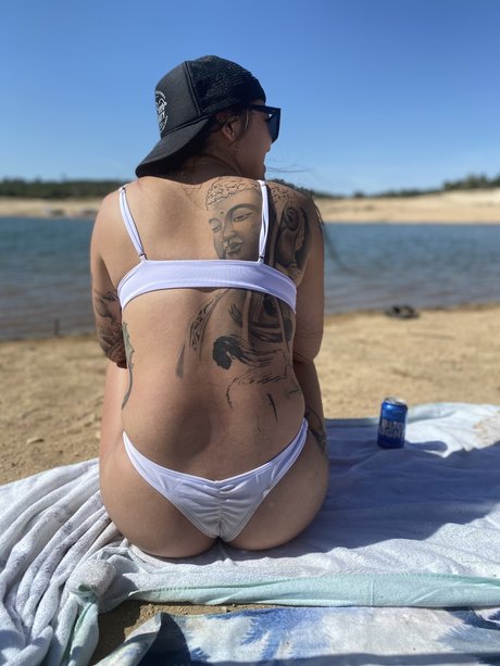 Tatted Lil Asian ポルノスター xxx 画像