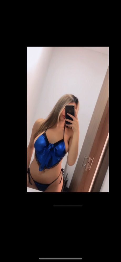Dayana E トップポルノスター 画像