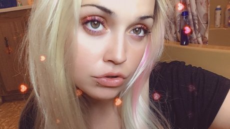 Dakota freeling 素敵な女優 画像